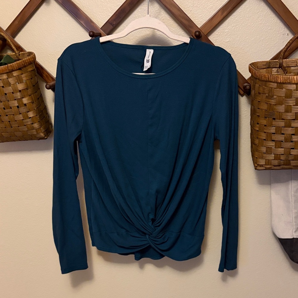 All in Motion Teal Long Sleeve Knot Top